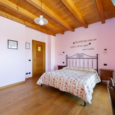 Agriturismo Lis Rosis Medea Esterno foto