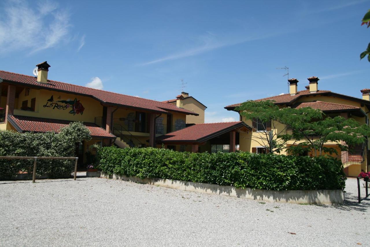 Agriturismo Lis Rosis Medea Esterno foto