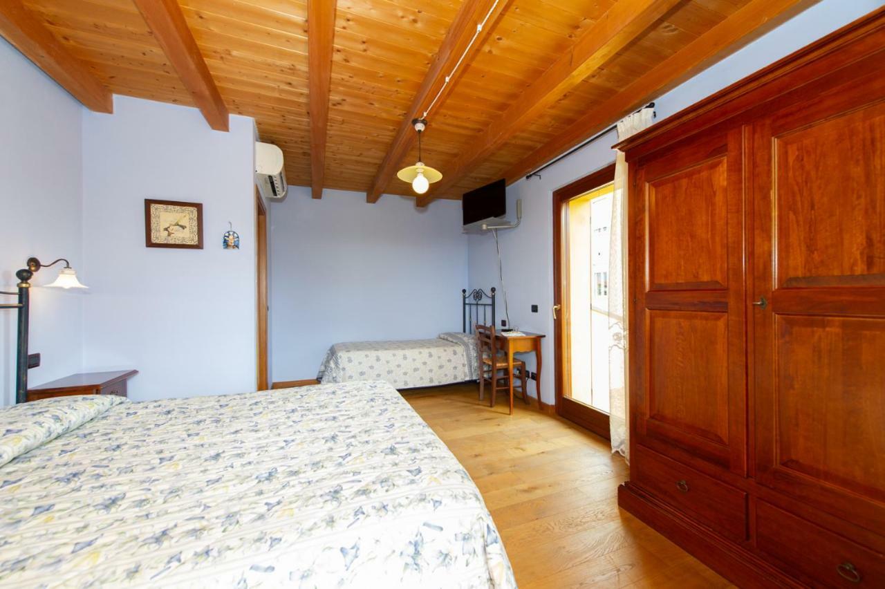 Agriturismo Lis Rosis Medea Esterno foto